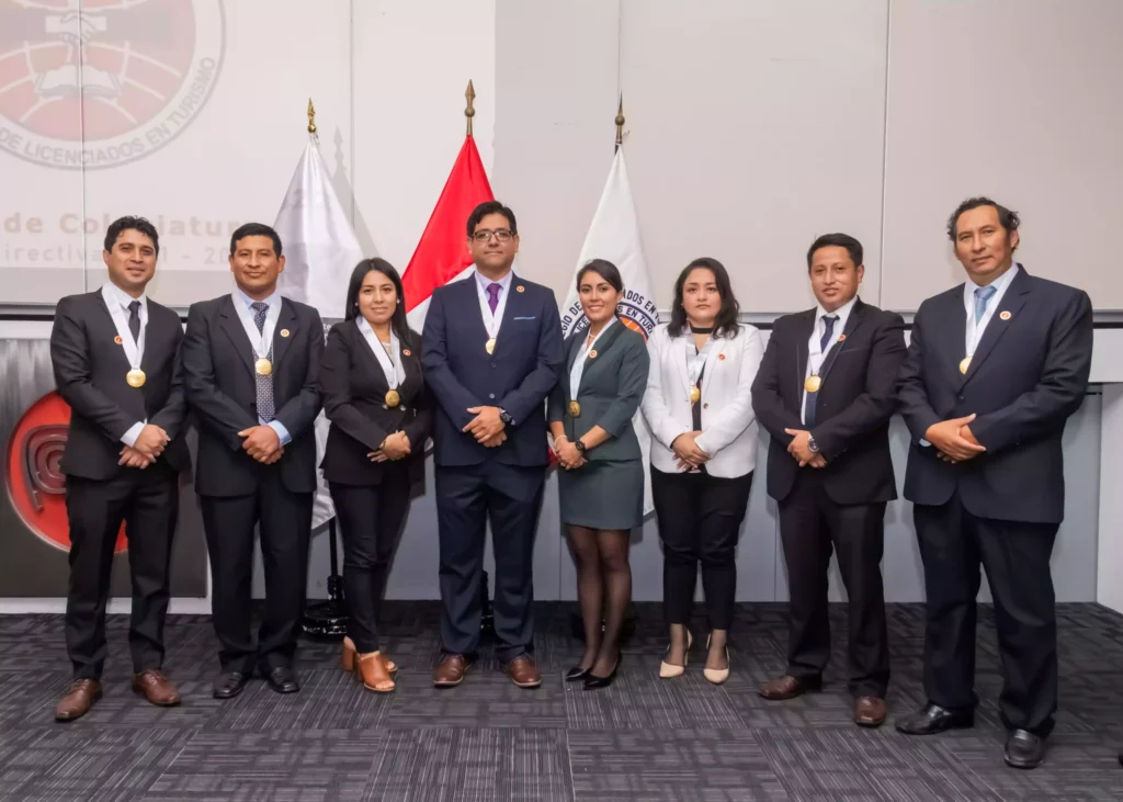 Foto grupal Consejo Directivo 2021-2023